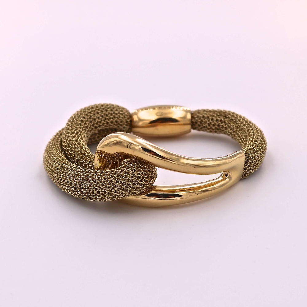 A&M Gold Mesh Bracelet w/Gold Metal Polished Loop